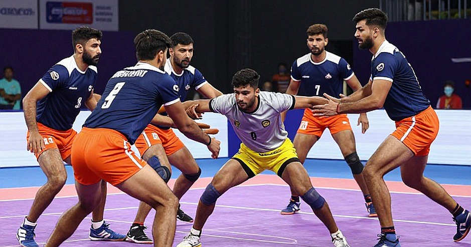 ट्रांसफर विंडो का असली स्कोरकार्ड: कबड्डी में क़ीमत दो-दो रेड की कन्वर्ज़न तय करती है, नाम नहीं